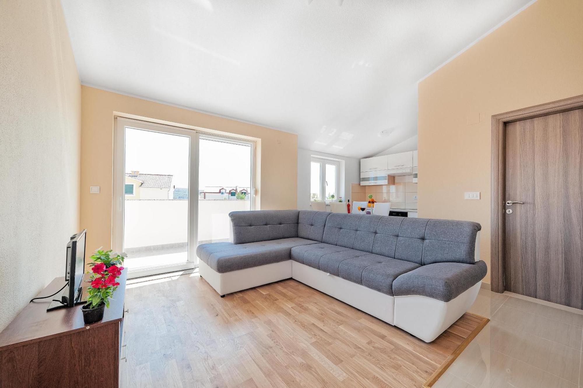 Apartments Hrvoje Водице Екстер'єр фото